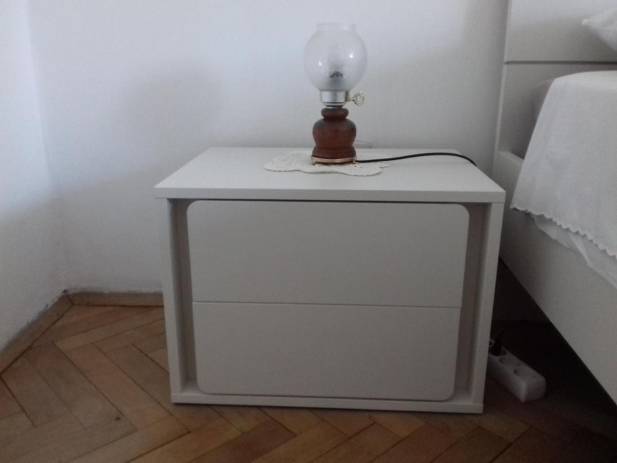 Apartment Dragan Pola Esterno foto