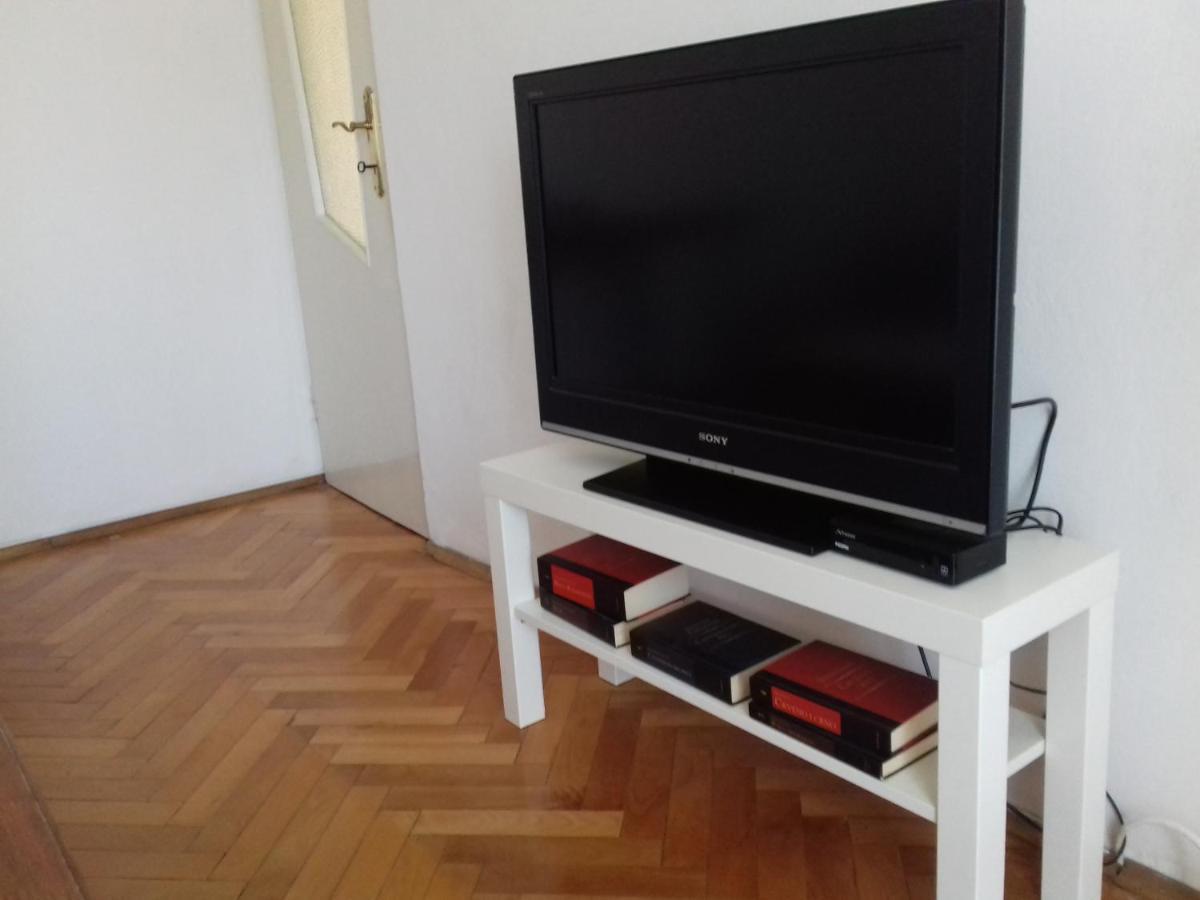 Apartment Dragan Pola Esterno foto