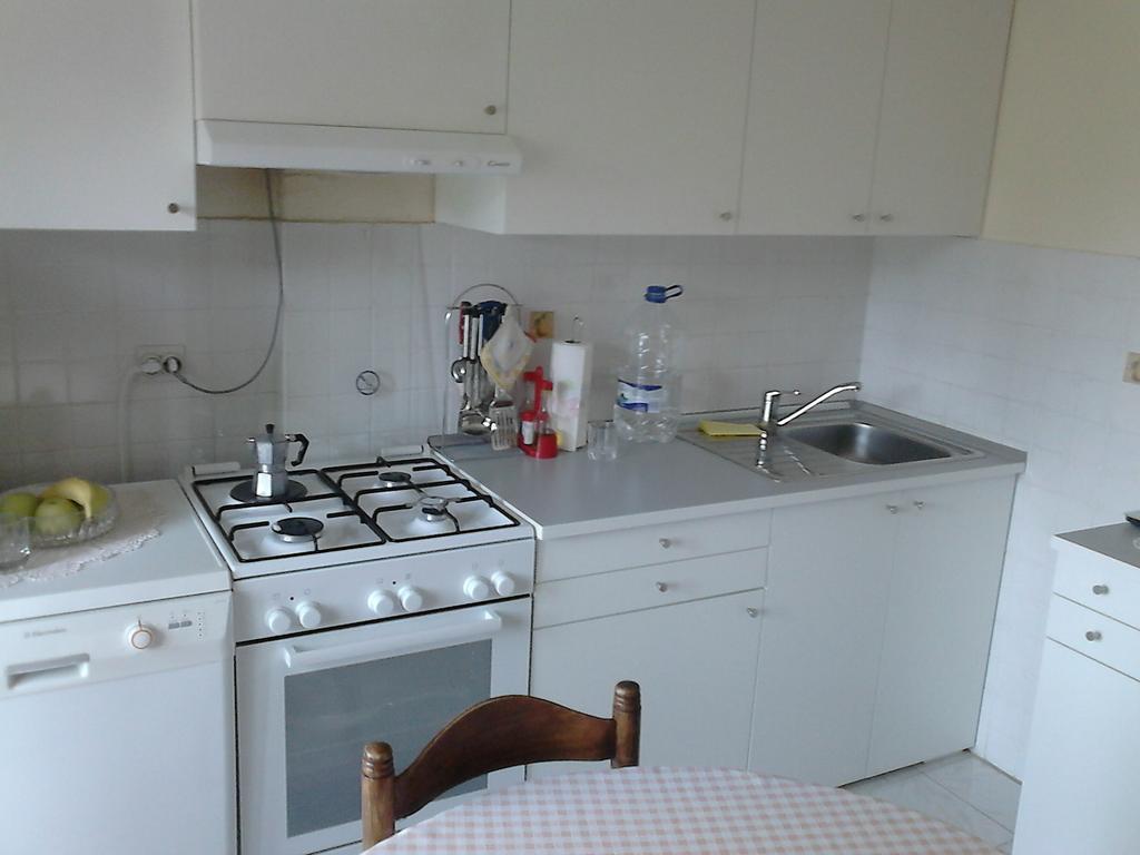 Apartment Dragan Pola Esterno foto